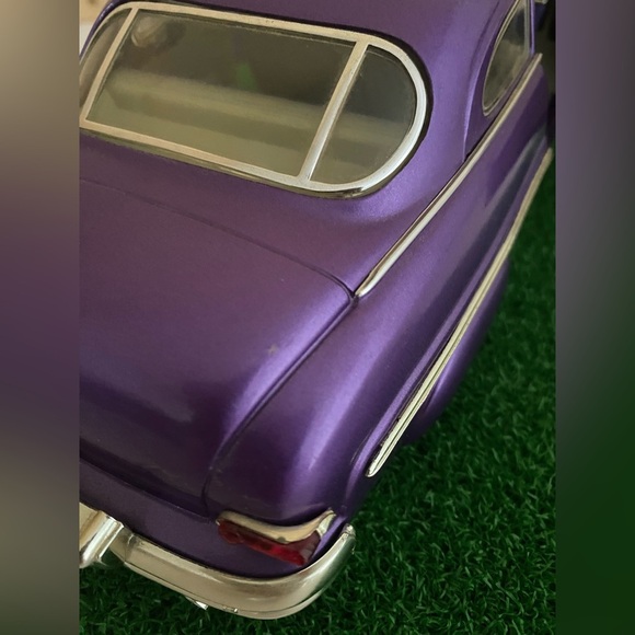 ERTL 1:18 Scale Diecast Car 1949 Mercury Lead Sled Coupe Purple with Flames - Picture 8 of 13